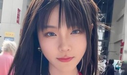 小慧君吃瓜网红视频